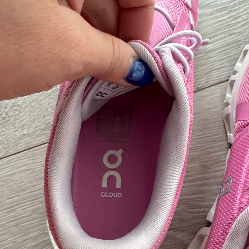 On Running Women's Pink and White Sneakers size 5 - worn once - Picture 7 of 8